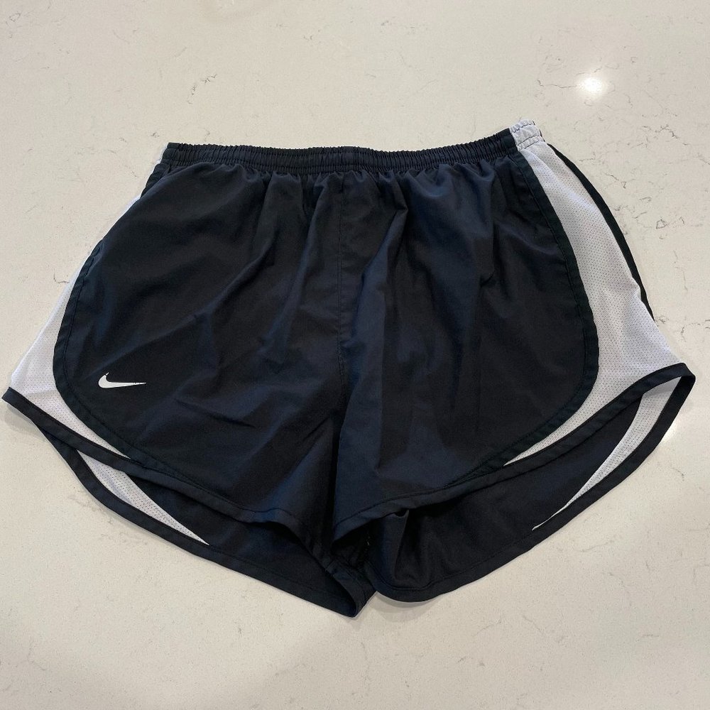 Nike Dri-Fit Tempo Running Shorts Black Women’s Medium